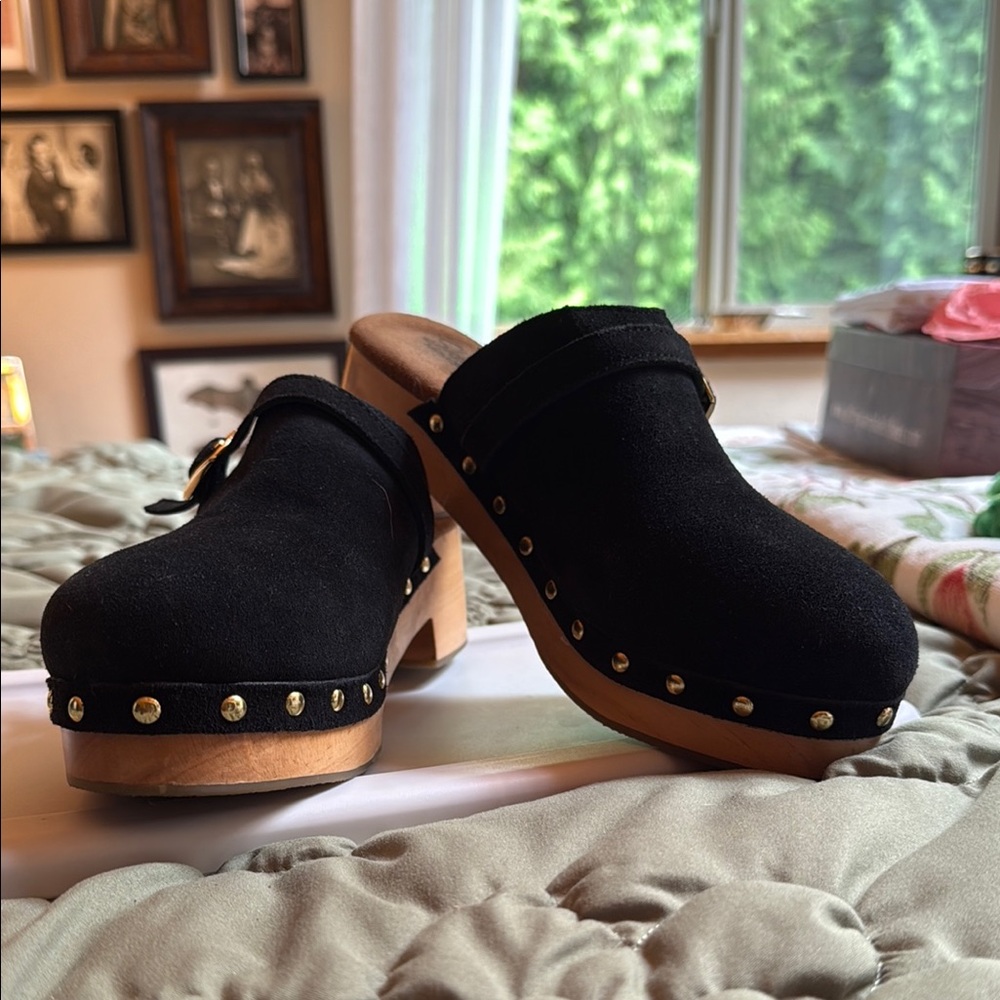 Sketchers Black Suede Clogs with Gold Studs